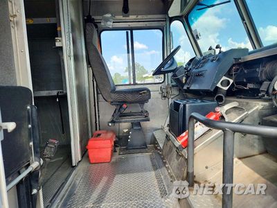 Zdjęcie 10 z 12 samochodu: 2020 FREIGHTLINER MT45G CHASSIS DELIVERY TRUCK VIN:4UZAC2EA2LCMH7726 - miniatura
