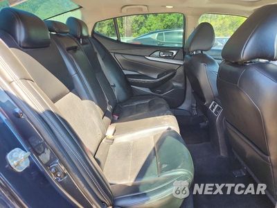 Zdjęcie 10 z 13 samochodu: 2017 NISSAN MAXIMA 3.5 SL VIN:1N4AA6AP1HC430703 - miniatura