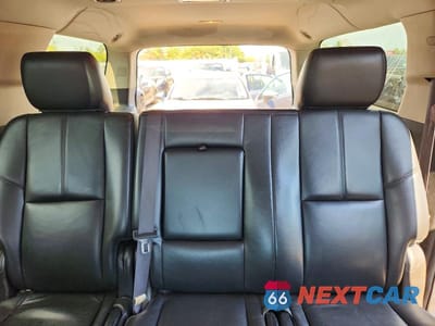 Zdjęcie 10 z 13 samochodu: 2014 GMC YUKON XL K1500 SLT VIN:1GKS2KE75ER227079 - miniatura