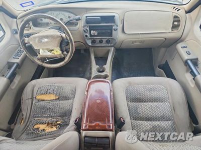 Zdjęcie 8 z 12 samochodu: 2004 FORD EXPLORER SPORT TRAC VIN:1FMZU77KX4UA62401 - miniatura