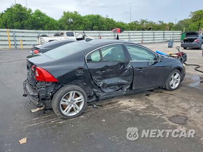 Trzecie zdjęcie samochodu z tyłu: 2015 VOLVO S60 PREMIER VIN:YV140MFK3F1346140 - miniatura