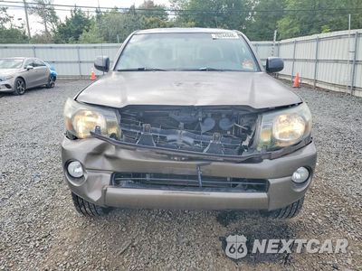 Piąte zdjęcie samochodu w środku: 2010 TOYOTA TACOMA V6 VIN:3TMLU4EN5AM043261 - miniatura