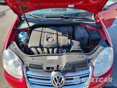 Zdjęcie 11 z 13 samochodu: 2010 VOLKSWAGEN JETTA SE VIN:3VWRX7AJ9AM127943 - miniatura
