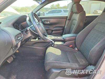 Zdjęcie 7 z 13 samochodu: 2024 HONDA HR-V SPORT VIN:3CZRZ1H55RM735810 - miniatura