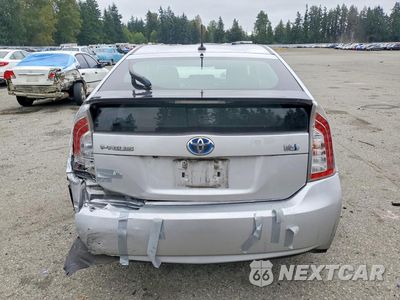 Zdjęcie 6 z 14 samochodu: 2013 TOYOTA PRIUS FOUR VIN:JTDKN3DU3D1721020 - miniatura