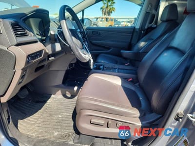 Zdjęcie 7 z 13 samochodu: 2018 HONDA ODYSSEY ELITE VIN:5FNRL6H84JB065013 - miniatura