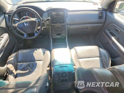 Zdjęcie 8 z 13 samochodu: 2005 HONDA PILOT EXL VIN:5FNYF18595B037256 - miniatura