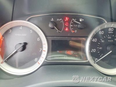 Zdjęcie 9 z 13 samochodu: 2019 NISSAN SENTRA S VIN:3N1AB7AP9KY305060 - miniatura