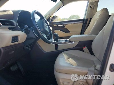 Zdjęcie 7 z 13 samochodu: 2021 TOYOTA HIGHLANDER PLATINUM VIN:5TDFZRBH4MS069901 - miniatura