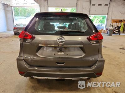Zdjęcie 6 z 14 samochodu: 2018 NISSAN ROGUE S VIN:KNMAT2MV7JP543903 - miniatura