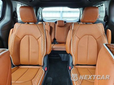 Zdjęcie 10 z 13 samochodu: 2025 CHRYSLER PACIFICA HYBRID PINNACLE VIN:2C4RC1N7XSR538322 - miniatura