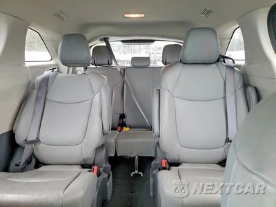Zdjęcie 10 z 14 samochodu: 2022 TOYOTA SIENNA XLE VIN:5TDJSKFC5NS067516 - miniatura