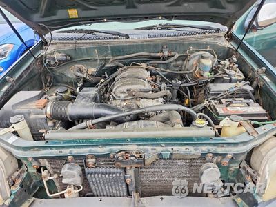 Zdjęcie 11 z 12 samochodu: 2001 TOYOTA TUNDRA SR5 VIN:5TBKT44191S126410 - miniatura