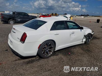 Trzecie zdjęcie samochodu z tyłu: 2018 CHRYSLER 300 S VIN:2C3CCABG7JH278190 - miniatura