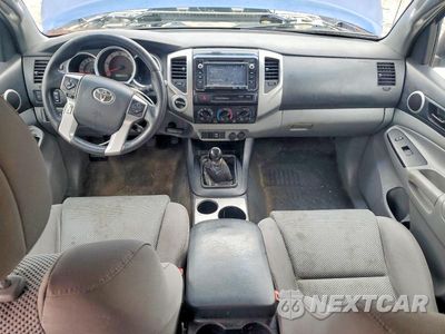 Zdjęcie 8 z 12 samochodu: 2015 TOYOTA TACOMA V6 VIN:5TFLU4EN9FX113622 - miniatura