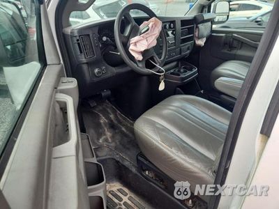 Zdjęcie 8 z 13 samochodu: 2018 CHEVROLET EXPRESS G2500 DELIVERY VAN VIN:1GCWGBFP2J1279548 - miniatura