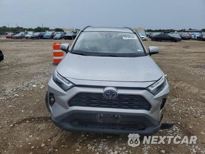 Piąte zdjęcie samochodu w środku: 2024 TOYOTA RAV4 XLE PREMIUM VIN:4T3B6RFV4RU152371 - miniatura