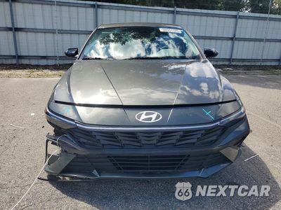 Piąte zdjęcie samochodu w środku: 2025 HYUNDAI ELANTRA SEL SPORT VIN:KMHLM4DG9SU980660 - miniatura