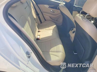 Zdjęcie 10 z 12 samochodu: 2015 MERCEDES-BENZ C 300 VIN:55SWF4JB2FU072911 - miniatura