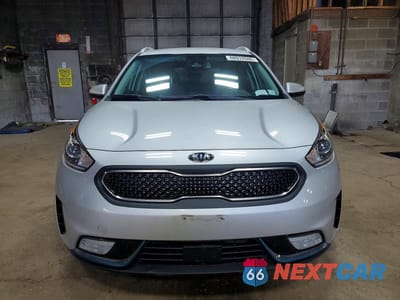 Piąte zdjęcie samochodu w środku: 2019 KIA NIRO LX VIN:KNDCM3LD9K5322921 - miniatura