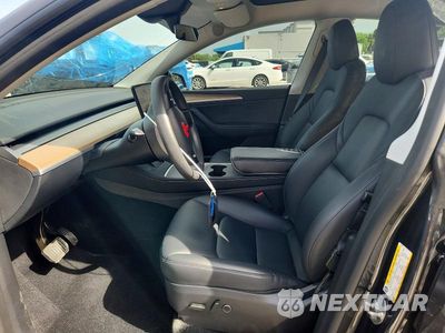 Zdjęcie 7 z 12 samochodu: 2025 TESLA MODEL Y VIN:7SAYGDEE0SA351005 - miniatura