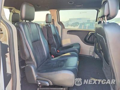 Zdjęcie 11 z 14 samochodu: 2017 DODGE GRAND CARAVAN SXT VIN:2C4RDGCG5HR561874 - miniatura