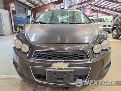Piąte zdjęcie samochodu w środku: 2015 CHEVROLET SONIC LT VIN:1G1JC5SH1F4158076 - miniatura