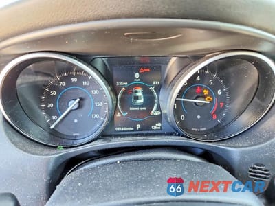 Zdjęcie 9 z 12 samochodu: 2019 JAGUAR XE PREMIUM VIN:SAJAD4FX7KCP49899 - miniatura