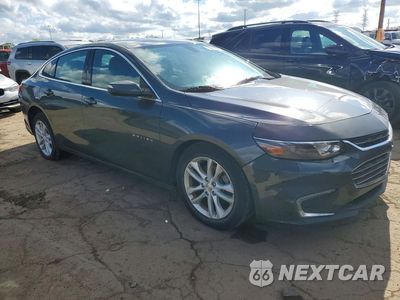 Czwarte zdjęcie samochodu z boku: 2018 CHEVROLET MALIBU LT VIN:1G1ZD5ST7JF195649 - miniatura