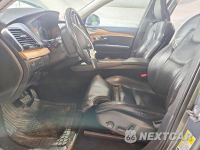 Zdjęcie 7 z 12 samochodu: 2016 VOLVO XC90 T6 VIN:YV4A22PL3G1024854 - miniatura