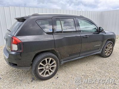 Trzecie zdjęcie samochodu z tyłu: 2016 JEEP COMPASS LATITUDE VIN:1C4NJDEB0GD572399 - miniatura