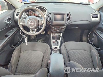 Zdjęcie 8 z 13 samochodu: 2020 JEEP COMPASS SPORT VIN:3C4NJCAB2LT253042 - miniatura