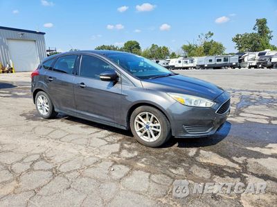 Czwarte zdjęcie samochodu z boku: 2015 FORD FOCUS SE VIN:1FADP3K24FL357322 - miniatura