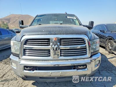 Piąte zdjęcie samochodu w środku: 2017 RAM 2500 SLT VIN:3C6UR4ML5HG719830 - miniatura