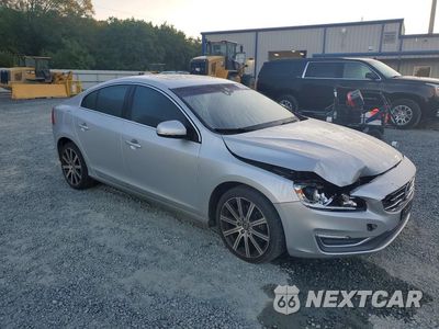 Czwarte zdjęcie samochodu z boku: 2014 VOLVO S60 T5 VIN:YV1612FH5E1282275 - miniatura