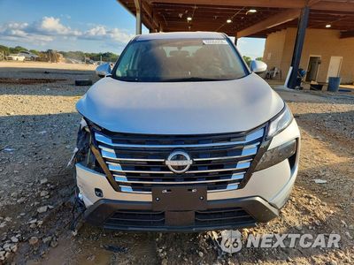 Piąte zdjęcie samochodu w środku: 2025 NISSAN ROGUE SV VIN:5N1BT3BB1SC810749 - miniatura