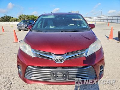 Piąte zdjęcie samochodu w środku: 2020 TOYOTA SIENNA XLE 8-PASSENGER VIN:5TDYZ3DCXLS024337 - miniatura