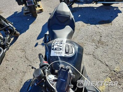 Piąte zdjęcie samochodu w środku: 2026 KAWASAKI EX500 VIN:ML5EXGG19TDA74911 - miniatura