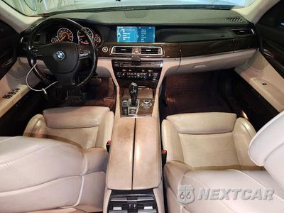 Zdjęcie 8 z 12 samochodu: 2011 BMW 750 LXI VIN:WBAKC8C55BC433883 - miniatura
