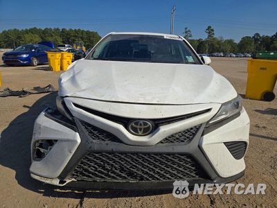 Piąte zdjęcie samochodu w środku: 2019 TOYOTA CAMRY SE VIN:4T1B11HK3KU198310 - miniatura