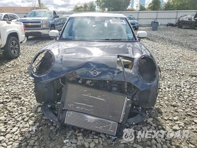 Piąte zdjęcie samochodu w środku: 2025 MINI COOPER S VIN:WMW53GD05S2W37003 - miniatura