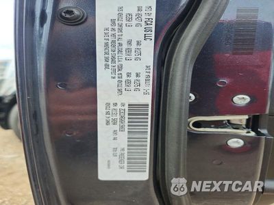 Zdjęcie 12 z 12 samochodu: 2016 CHRYSLER 300 LIMITED VIN:2C3CCARG0GH190838 - miniatura