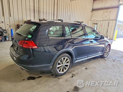 Trzecie zdjęcie samochodu z tyłu: 2017 VOLKSWAGEN GOLF ALLTRACK S VIN:3VWM17AU3HM525455 - miniatura