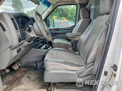Zdjęcie 7 z 13 samochodu: 2018 NISSAN NV2500 DELIVERY VAN VIN:1N6BF0KM0JN809667 - miniatura
