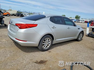 Trzecie zdjęcie samochodu z tyłu: 2013 KIA OPTIMA LX VIN:5XXGM4A72DG178373 - miniatura