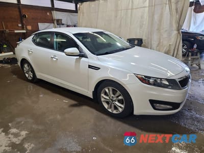 Czwarte zdjęcie samochodu z boku: 2011 KIA OPTIMA EX VIN:KNAGN4A79B5082834 - miniatura