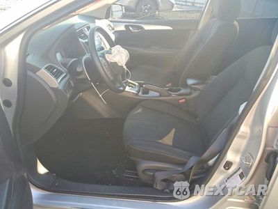 Zdjęcie 7 z 12 samochodu: 2016 NISSAN SENTRA S VIN:3N1AB7AP5GY268922 - miniatura
