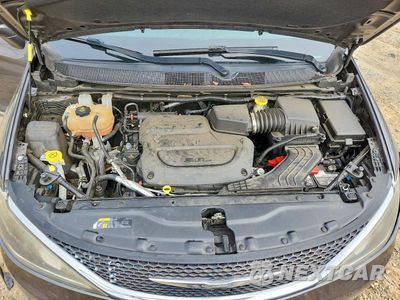 Zdjęcie 12 z 13 samochodu: 2020 CHRYSLER PACIFICA VIN:2C4RC1EG3LR111145 - miniatura