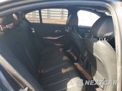 Zdjęcie 10 z 12 samochodu: 2019 BMW 330I VIN:WBA5R1C5XKAK12875 - miniatura