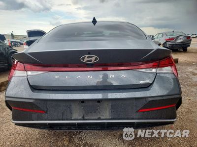 Zdjęcie 6 z 12 samochodu: 2024 HYUNDAI ELANTRA BLUE VIN:KMHLM4DJ3RU106665 - miniatura